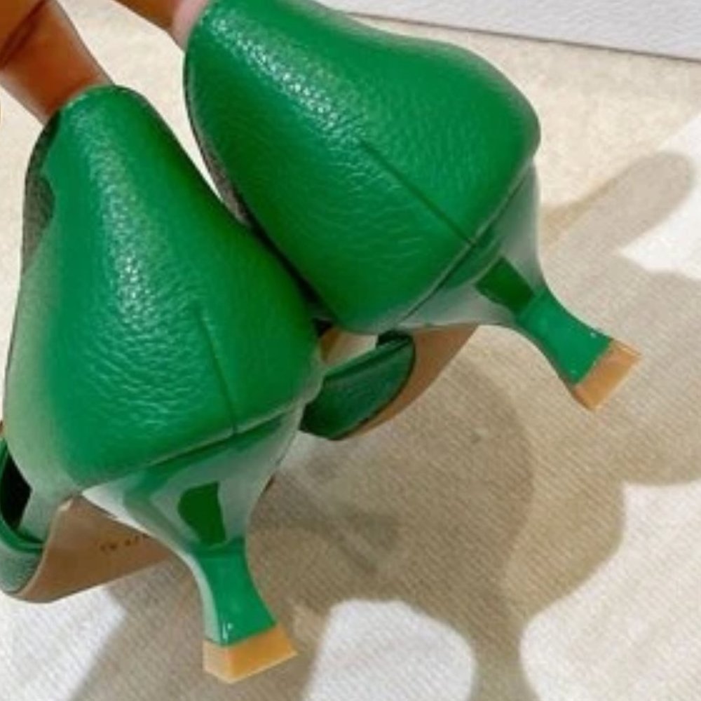 Green Chain Detail Pumps Heels - Picture 5 of 6
